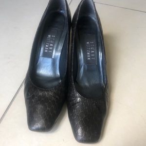 Stuart Weitzman brown snakeskn 2in squareheel s6.5
